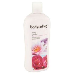 SOLD! 8 BODYCOLOGY TRULY YOURS BODY LOTIONS